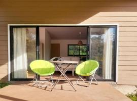 Vaitahi Lodge, hotel in Isla de Pascua