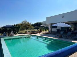 Villa Las Garzas, hotel in San Luis Soyatlán