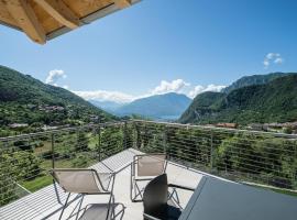 Terrazze sul Garda, hotel dengan kolam renang di Tenno
