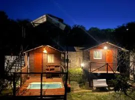 Cabaña serrana con pileta privada y vistas a las sierras, Unquillo