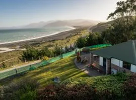 Ocean & Mountain Views - Kaikoura