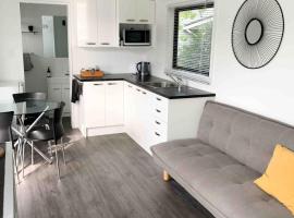 Tuia Retreat, hotel in Whangaparaoa