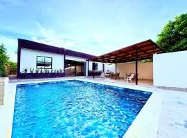 Villa Santy Paraiso lujoso & Privado
