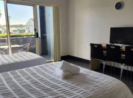 Jopen Motel Unit 3