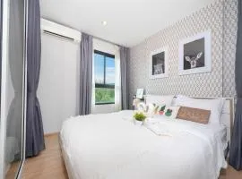 Bangtao,Layan beach apartment