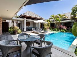 Seven Kejora - Beachfront Estate Sanur, hotel v destinaci Sanur