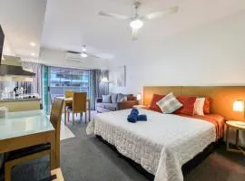 Darwin City Centre Studio Pool, Gym & Parking