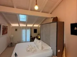 ROOMS,REGGIO AFFITTACAMERE con Bagno Privato, TV, Clima , Wi-Fi