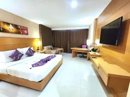 Masters Suites Hotel