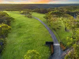 Calabash Haven Farm Stay - 25 spectacular acres
