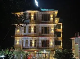 Majestic Mountain Bhaiji Guest House