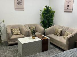 غرفه فاخره 105, hotel mesra haiwan peliharaan di Tabuk