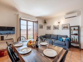 Alentejo Bliss Your Cozy Getaway, hotel a Mourão