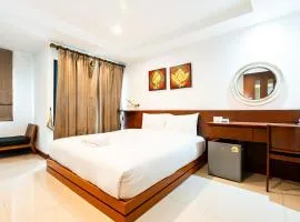 X YON INN - Sukhumvit 4 BTS NANA