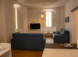 Designer Loft in the Center - Wi-Fi