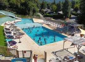 Camping Marmotel, hotel i Saint-Geniez-dʼOlt