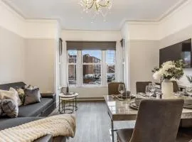 The Grand Edwardian 3 Bedroom Apartment