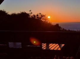 CAP PARADISU - Chalet vue mer et montagne, chalet à Santa-Maria-di-Lota