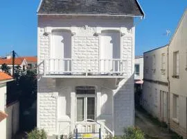 La Maison Blanche – Plage et centre