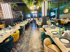 Matrix Hotel, hotel s baz&eacute;nem v destinaci Tecuci