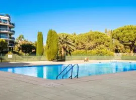 Pretty Flat in the Sun