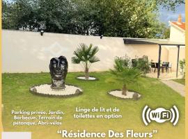 Résidence des Fleurs، فندق في كابورغ