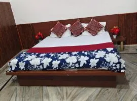 Hotel Saroj Residency