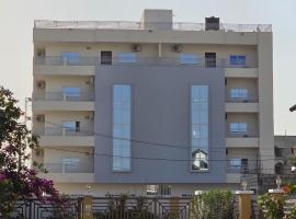 Prime Homes Gambia Airport Resid, hotel en Old Yundum