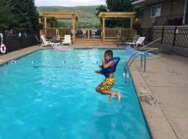The Sundowner on Lake George