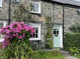 Patchwork cottage - Grade 2 listed cottage in Snowdonia
