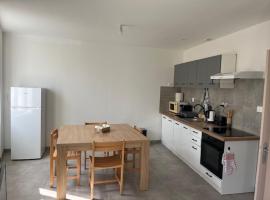 Appartement meublé tout équipé - Mesnard-La-Barotière, hotel in Mesnard-la-Barotière