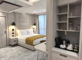 East Plaza Hotel