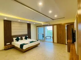 Blue Lagoon Inn Resort