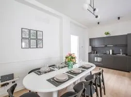 Lago - 8 posti con sauna palestra e garage