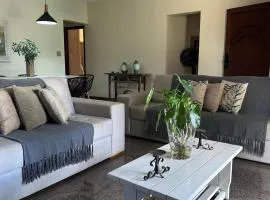 Recanto Amana – Casa Completa no Centro de SJBV