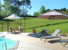 Les Combes avec piscine chauffée au nord Sarlat