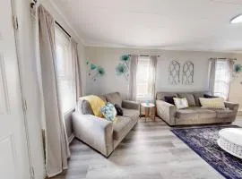 3 Bed 2 bath Pet Friendly in Historic Bates Hendricks