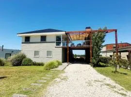 Casa Gabriela - Casa en Barrancas de San Benito Chapadmalal para 6 PAX - Hola Sur