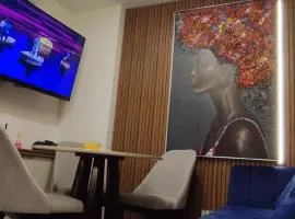 DEPARTAMENTO EN EQUIPETROL CON PISCINA ATEMPERADA- GYM Y PARQUEO GRATIS, CERCA DEL VENTURA MALL , LOS TAJIBOS, MANZANA 40 y SUPERMERCADOS