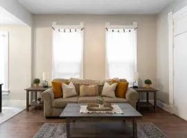 3 bed 2 Bath Walk to Fountain Square, Pet Friendly
