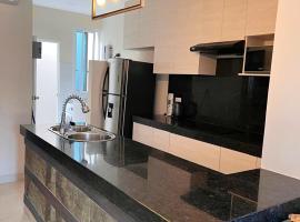 apartamento frente a la playa condominio Data paraiso, hotel v destinaci Playas