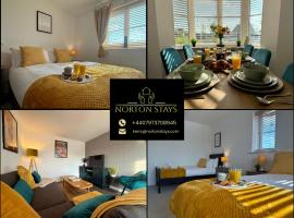 Spacious 5-Bed Home in Birstall - Sleeps 13 - Free Parking- WiFi - Patio - Garden - Meadow Views, ξενοδοχείο σε Thurcaston