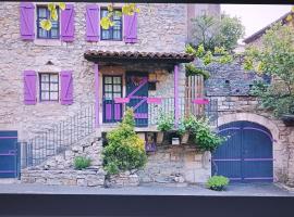 CARDABELLE maison authentique à louer، فندق في ميلو