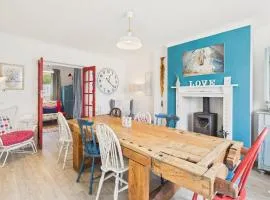 Idyllic Seaside Home in Flushing with Parking