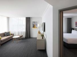 Mercure Sydney Bankstown, hotel near Bankstown Airport - BWU, 