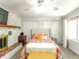 Fully Furnished Private Basement Apartment in Carmel