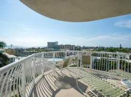Sunset Sands from Oasis Getaways