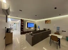 شاليهات فندقية واسعة بمدخل سيارة ودخول ذكي