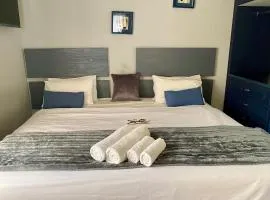 Modern Studio in New Chadcombe - 2318
