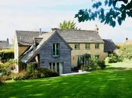 Charlbury country retreat - sleeps 10